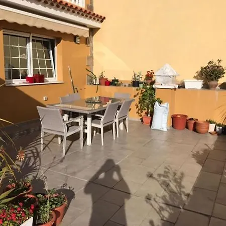 شقة Grosse Terrasse. Modern. Office. Solarium لوس رياليخوس