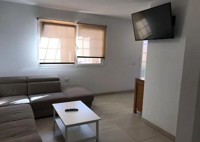 Grosse Terrasse. Modern. Office. Solarium *