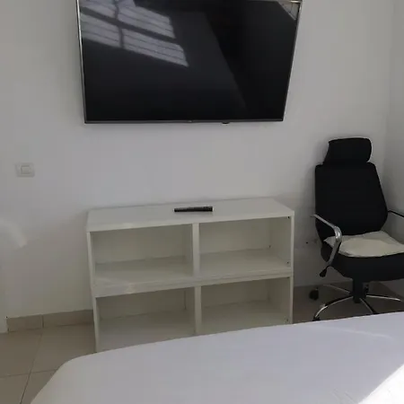 Grosse Terrasse. Modern. Office. Solarium Apartamento